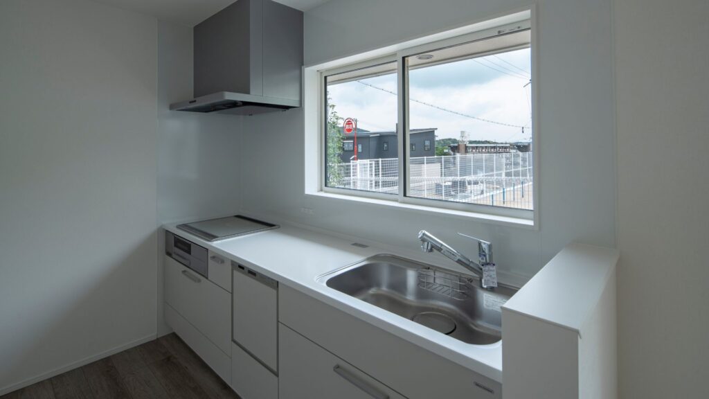 やわらぎタイルデッキのある家_3